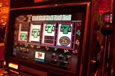 keluaran tw mobile app home screen showing live football matches and casino games